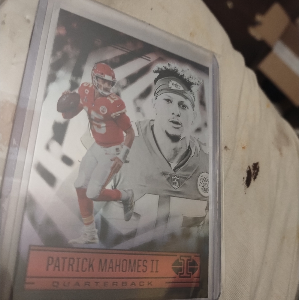 Patrick Mahomes 2021 Panini illusions # 24